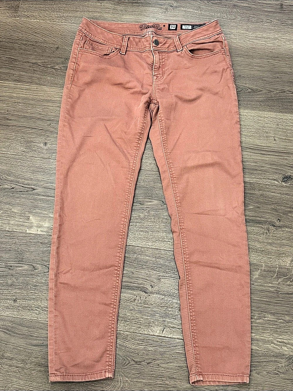Miss Me Signature Skinny Jeans in Pink Waist 31